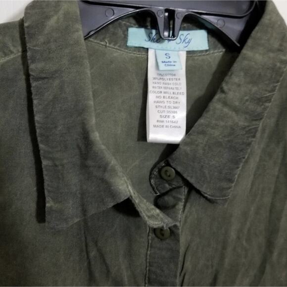She and Sky moss green lace up side shirt size medium‎ - Picture 3 of 6